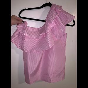One shoulder top